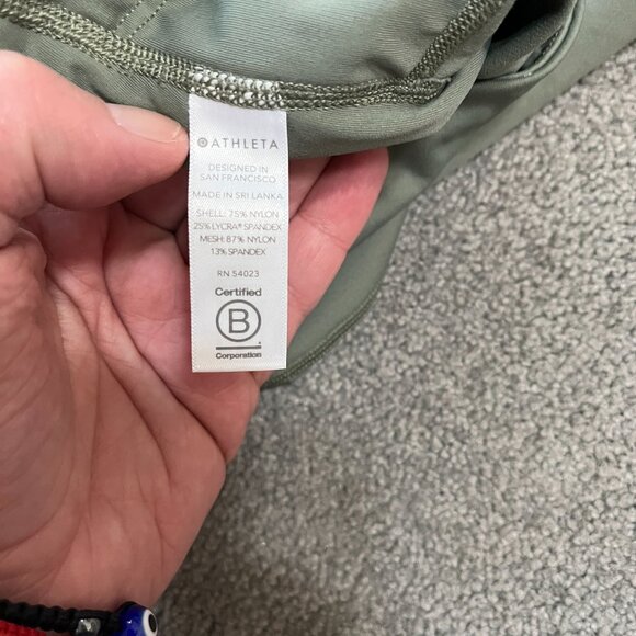 Athleta: Good Condition Ultimate Stash Pocket 7" Short - Picture 7 of 9